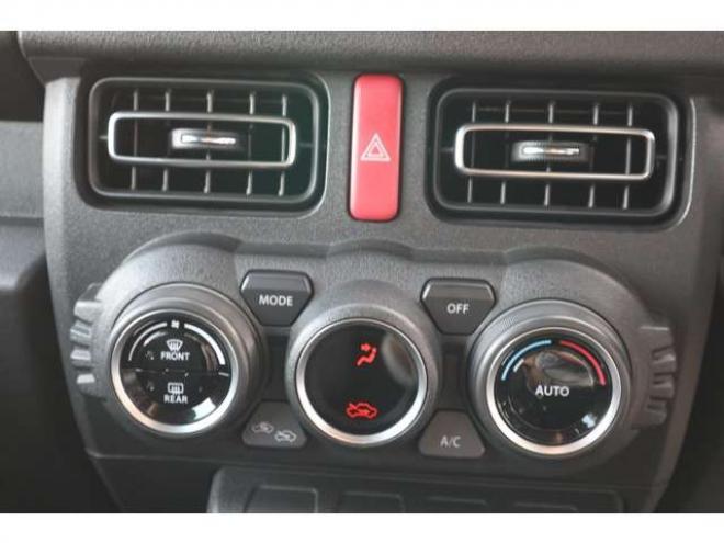 ジムニーXC 4WD　LEDヘッドライト　ヘッドライトウォッシャー　オートライト　デュアルセンサーブレーキサポート　シートヒーター 660