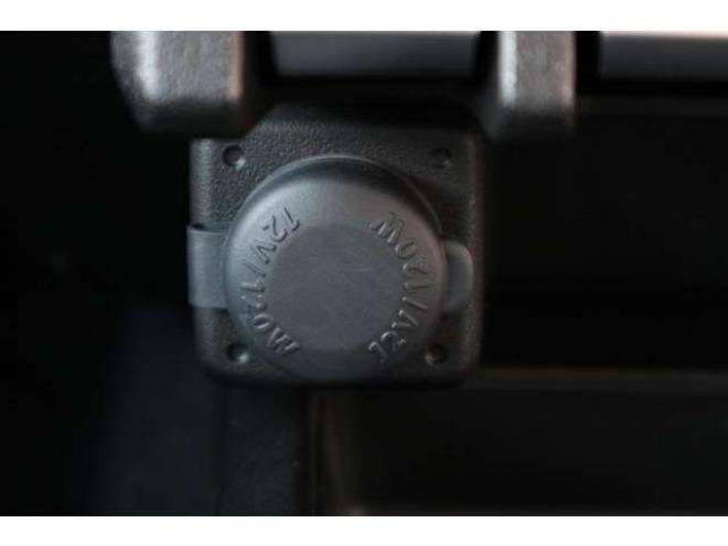ジムニーXC 4WD　LEDヘッドライト　ヘッドライトウォッシャー　オートライト　デュアルセンサーブレーキサポート　シートヒーター 660
