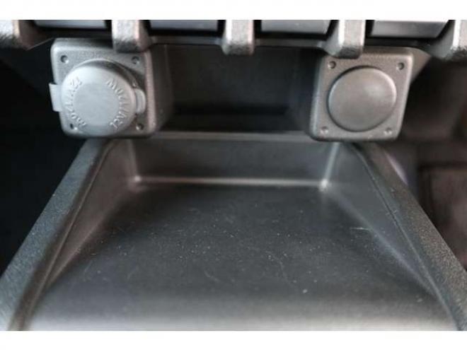 ジムニーXC 4WD　LEDヘッドライト　ヘッドライトウォッシャー　オートライト　デュアルセンサーブレーキサポート　シートヒーター 660