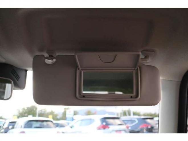 ジムニーXC 4WD　LEDヘッドライト　ヘッドライトウォッシャー　オートライト　デュアルセンサーブレーキサポート　シートヒーター 660