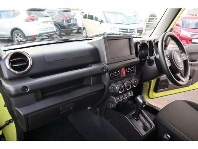 ジムニーXC 4WD　LEDヘッドライト　ヘッドライトウォッシャー　オートライト　デュアルセンサーブレーキサポート　シートヒーター 660