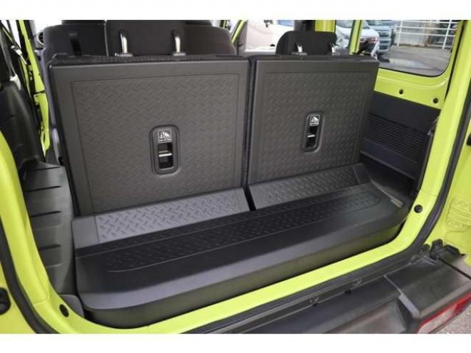 ジムニーXC 4WD　LEDヘッドライト　ヘッドライトウォッシャー　オートライト　デュアルセンサーブレーキサポート　シートヒーター 660