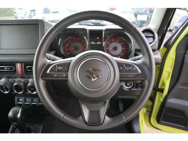 ジムニーXC 4WD　LEDヘッドライト　ヘッドライトウォッシャー　オートライト　デュアルセンサーブレーキサポート　シートヒーター 660