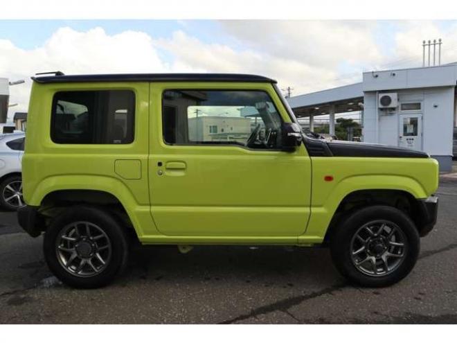 ジムニーXC 4WD　LEDヘッドライト　ヘッドライトウォッシャー　オートライト　デュアルセンサーブレーキサポート　シートヒーター 660