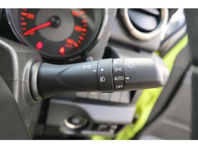 ジムニーXC 4WD　LEDヘッドライト　ヘッドライトウォッシャー　オートライト　デュアルセンサーブレーキサポート　シートヒーター 660