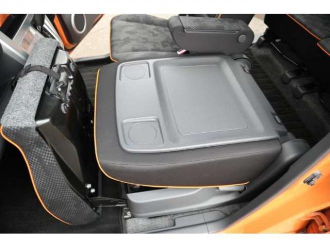 フレアクロスオーバーXG 4WD　シートヒーター　HID　衝突軽減ブレーキ 660