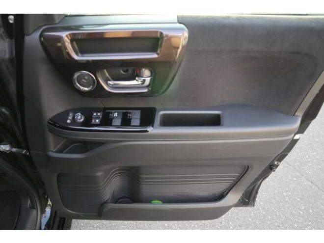 N-BOXカスタム 660 G L ホンダセンシング 4WD　純正フルセグナビ　バックカメラ　ETC　社外360°カメラドラレコ　純正エンジンスターター　シートミラーヒーター　助手席側電動スライドドア 660