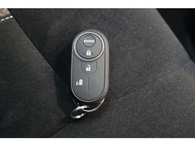 N-BOXカスタム 660 G L ホンダセンシング 4WD　純正フルセグナビ　バックカメラ　ETC　社外360°カメラドラレコ　純正エンジンスターター　シートミラーヒーター　助手席側電動スライドドア 660