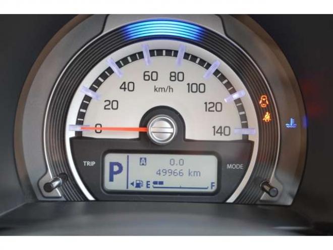 ハスラーJスタイルIIIターボ 4WD　1オーナー　特別仕様　4WD　ターボ　衝突軽減ブレーキ　CDプレイヤー　クルーズコントロール　LEDヘッドライト　オートエアコン　シートヒーター 660