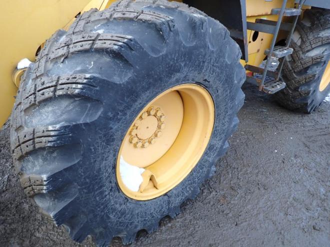 ホイールローダL13-3 苫小牧ヤード