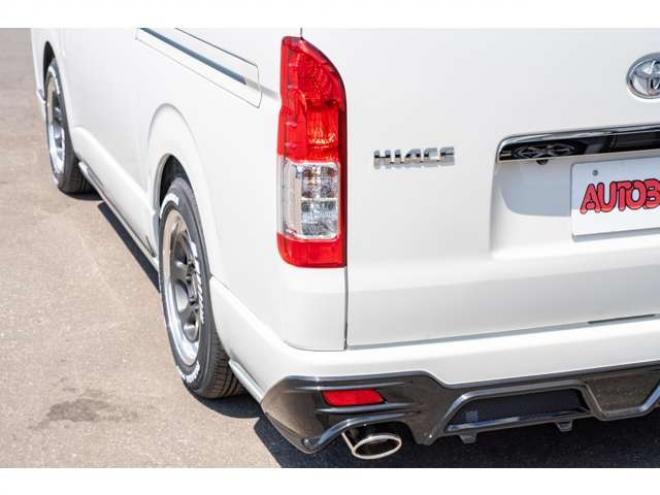 ハイエースバン2.8 スーパーGL ダークプライムII ロングボディ ディーゼルターボ 4WD　ESSEXカスタム　FリップスポイラーVer.4　サイドライナー　クワトロリアバンパー　プログレスIバッドパネル　17インチELホイール　ヨコハマPARADA　415COBRAフラットキット 2800