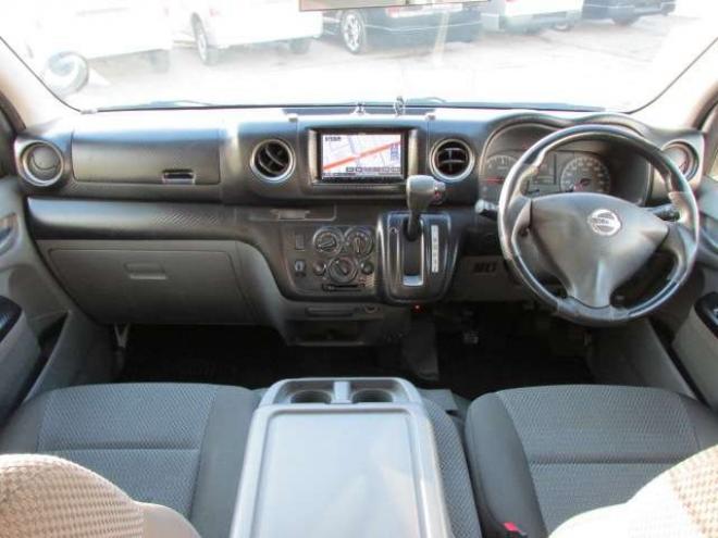 キャラバンNV350 2.5 DX スーパーロングボディ ハイルーフ ディーゼルターボ 4WD　パートタイム4WD/ETC/フルセグTV/バックカメラ/キーレス/純正エンジンスターター/両側スライドドア 2500