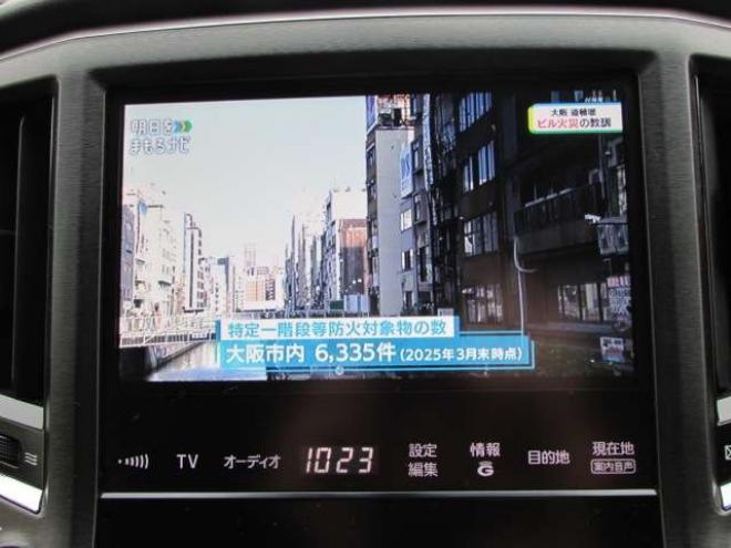 マジェスタ2.5 Four 4WD　プリクラッシュセーフティー/純正ナビ/フルセグTV/バックカメラ/LEDヘッドライト/ビルトインETC/全席シートヒーター/パワーシート/グリップヒーター/レーダークルーズコントロール 2500