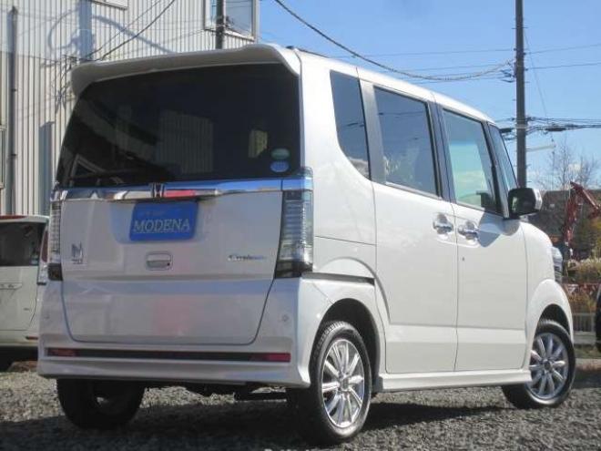 N-BOXカスタムG Lパッケージ 4WD　ワンオーナー パワースラドア ドラレコ エンスタ 夏冬タイヤ 1年間走行無制限保証付 660