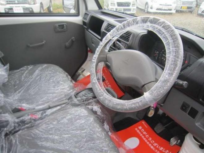 ミニキャブトラック Vタイプ エアコン付 4WD　道外仕入れ 切替式4WD パワステ エアコン スタッドレス+ホイールセット積込み 1年間走行無制限保証付 660