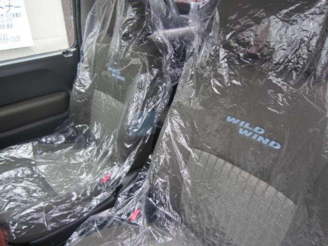 ジムニーワイルドウインド 4WD　社外アルミ ナビ&フルセグTV エンジンスターター シート&ミラーヒーター フォグ ドアバイザー ABS スタッドレス+アルミセット積込み 1年間走行無制限保証付 660