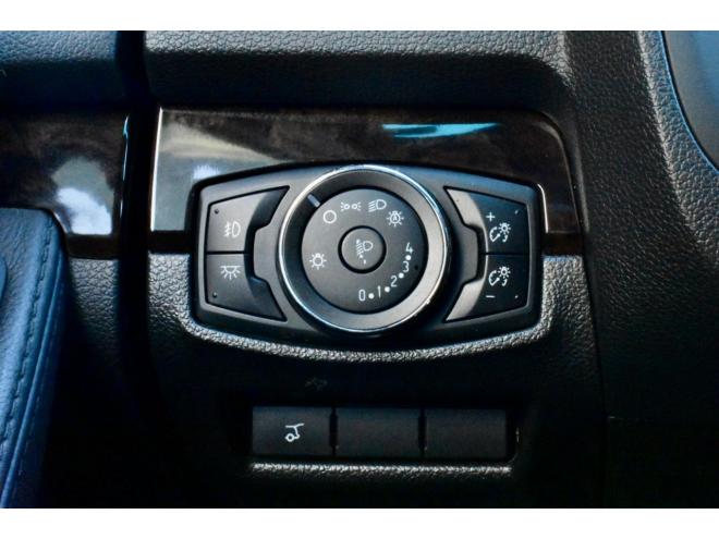 エクスプローラー4WD　リミテッド　委託販売　夏/冬タイヤ　