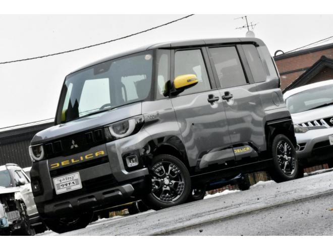 デリカミニデリマルパッケージ　4WD　新車展示　寒冷地仕様　12.3インチメーカーナビ　ETC2.0　純正ドライブレコーダー　イエローデカールパック