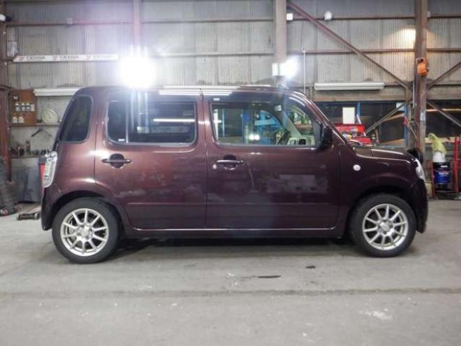 ミラココアL 4WD　ナビ・TV・B/T・Bカメラ・社外エンスタ・車検新規2年・リア修復済み・キーレスキー・エコアイイドル・ライトレベライザー・ベンチシート 660