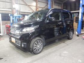 N-WGN　カスタムG 4WD　TV・B/T・Bカメラ・HID・ETC・Aストップ　スマートキー・プッシュスタート・フォグランプ・ベンチシート・アイドリングストップ・社外エンスタ 660