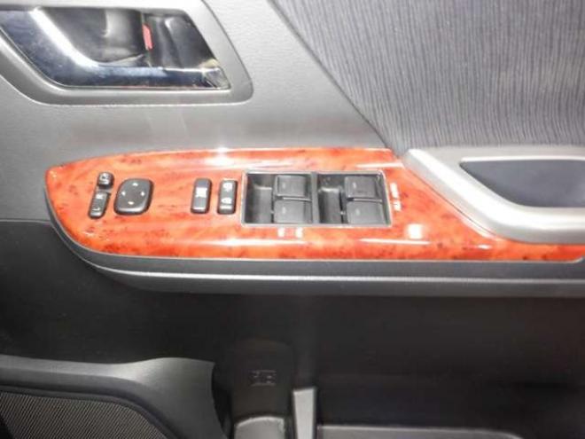 ヴェルファイア2.4 Z プラチナセレクション 4WD　ナビ・TV・Bカメラ・両側電動・電動Rゲート・スマートキー・プッシュスタート・HID・クリアランスソナ・リアモニター・オットマン・クルコン 2400