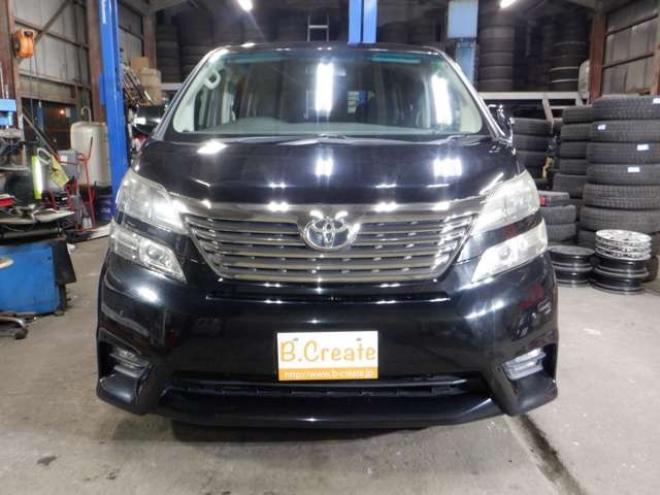 ヴェルファイア2.4 Z プラチナセレクション 4WD　ナビ・TV・Bカメラ・両側電動・電動Rゲート・スマートキー・プッシュスタート・HID・クリアランスソナ・リアモニター・オットマン・クルコン 2400