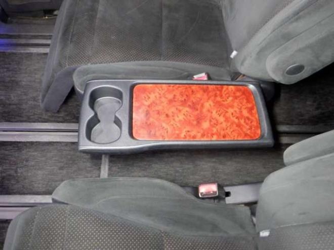 ヴェルファイア2.4 Z プラチナセレクション 4WD　ナビ・TV・Bカメラ・両側電動・電動Rゲート・スマートキー・プッシュスタート・HID・クリアランスソナ・リアモニター・オットマン・クルコン 2400