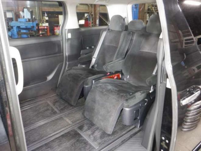 ヴェルファイア2.4 Z プラチナセレクション 4WD　ナビ・TV・Bカメラ・両側電動・電動Rゲート・スマートキー・プッシュスタート・HID・クリアランスソナ・リアモニター・オットマン・クルコン 2400