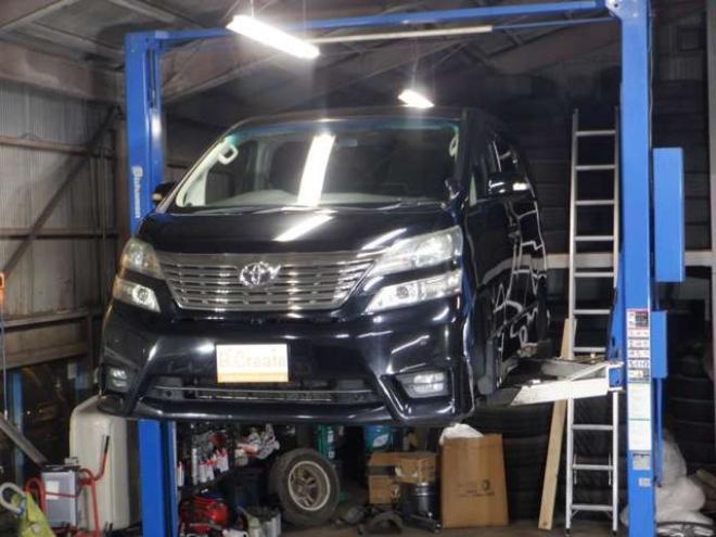 ヴェルファイア2.4 Z プラチナセレクション 4WD　ナビ・TV・Bカメラ・両側電動・電動Rゲート・スマートキー・プッシュスタート・HID・クリアランスソナ・リアモニター・オットマン・クルコン 2400