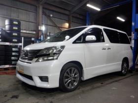 ヴェルファイア　2.4 Z プラチナセレクションII 4WD　ナビ・TV・Bカメラ・両側パワスラ・ETC・本州仕入・B/T・フリップダウンモニター・パワーバックドア・HID・フォグランプ・スマートキー 2400