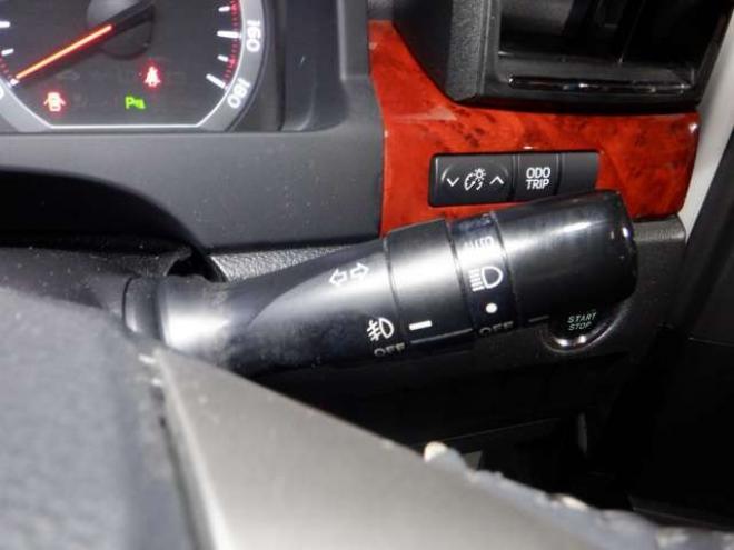 ヴェルファイア2.4 Z プラチナセレクションII 4WD　ナビ・TV・Bカメラ・両側パワスラ・ETC・本州仕入・B/T・フリップダウンモニター・パワーバックドア・HID・フォグランプ・スマートキー 2400