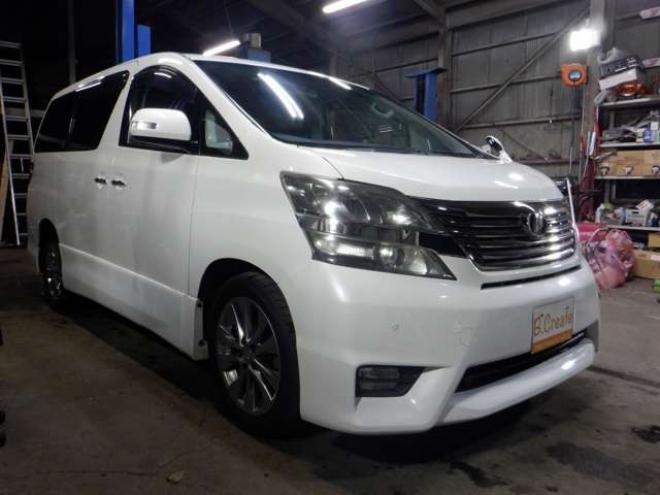 ヴェルファイア2.4 Z プラチナセレクションII 4WD　ナビ・TV・Bカメラ・両側パワスラ・ETC・本州仕入・B/T・フリップダウンモニター・パワーバックドア・HID・フォグランプ・スマートキー 2400