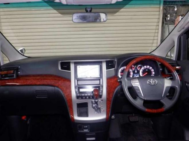 ヴェルファイア2.4 Z プラチナセレクションII 4WD　ナビ・TV・Bカメラ・両側パワスラ・ETC・本州仕入・B/T・フリップダウンモニター・パワーバックドア・HID・フォグランプ・スマートキー 2400