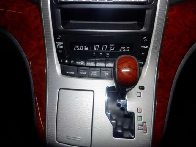 ヴェルファイア2.4 Z プラチナセレクションII 4WD　ナビ・TV・Bカメラ・両側パワスラ・ETC・本州仕入・B/T・フリップダウンモニター・パワーバックドア・HID・フォグランプ・スマートキー 2400