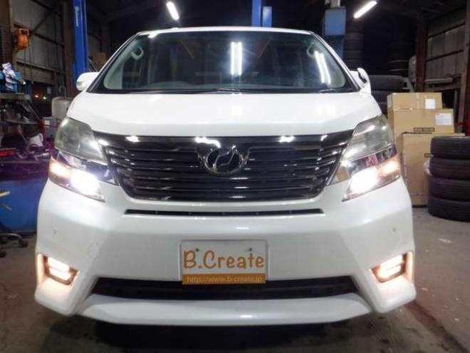 ヴェルファイア2.4 Z プラチナセレクションII 4WD　ナビ・TV・Bカメラ・両側パワスラ・ETC・本州仕入・B/T・フリップダウンモニター・パワーバックドア・HID・フォグランプ・スマートキー 2400