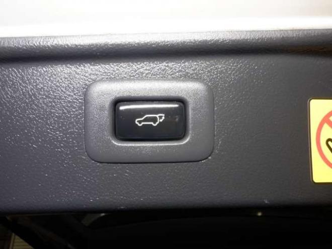 ヴェルファイア2.4 Z プラチナセレクションII 4WD　ナビ・TV・Bカメラ・両側パワスラ・ETC・本州仕入・B/T・フリップダウンモニター・パワーバックドア・HID・フォグランプ・スマートキー 2400