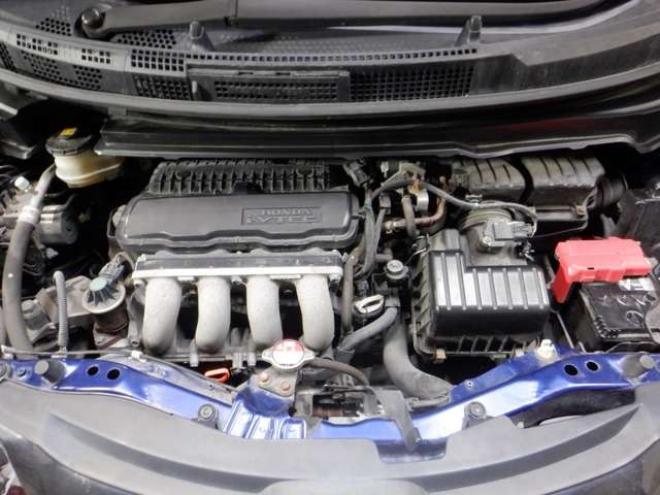 フリード1.5 G ジャストセレクション 4WD　Bluetoothオーディオ・ETC・両側パワスラ・ワイパーデアイサー・HID・スマートキー・ドアバイザー・ナビ・B/T・TV・バックカメラ 1500