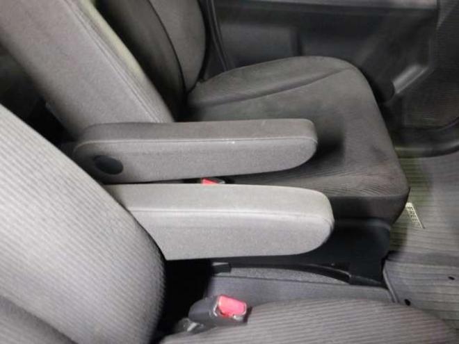 フリード1.5 G ジャストセレクション 4WD　Bluetoothオーディオ・ETC・両側パワスラ・ワイパーデアイサー・HID・スマートキー・ドアバイザー・ナビ・B/T・TV・バックカメラ 1500