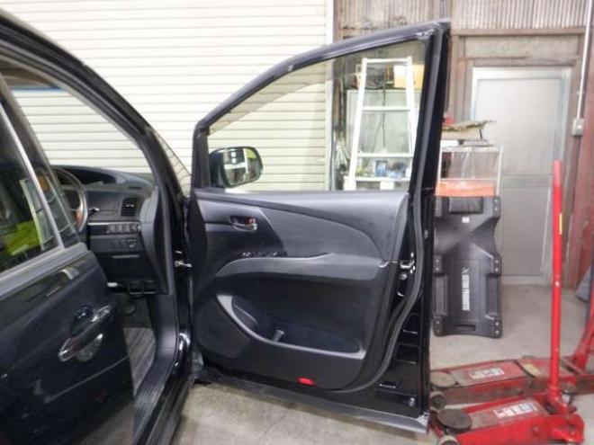 エスティマ2.4 アエラス 4WD　ナビ・TV・B/T・Bカメラ・両側パワスラ　ETC　クルコン　エンスタ　フリップダウンモニター　ワイパーデアイサー　HID　フォグランプ 2400