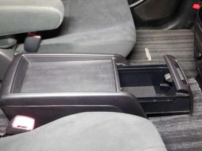 エスティマ2.4 アエラス 4WD　ナビ・TV・B/T・Bカメラ・両側パワスラ　ETC　クルコン　エンスタ　フリップダウンモニター　ワイパーデアイサー　HID　フォグランプ 2400