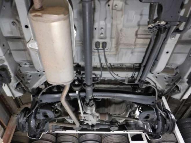 N-BOXG Lパッケージ 4WD　本州仕入・ナビ・TV・Bカメラ・両側電動 660