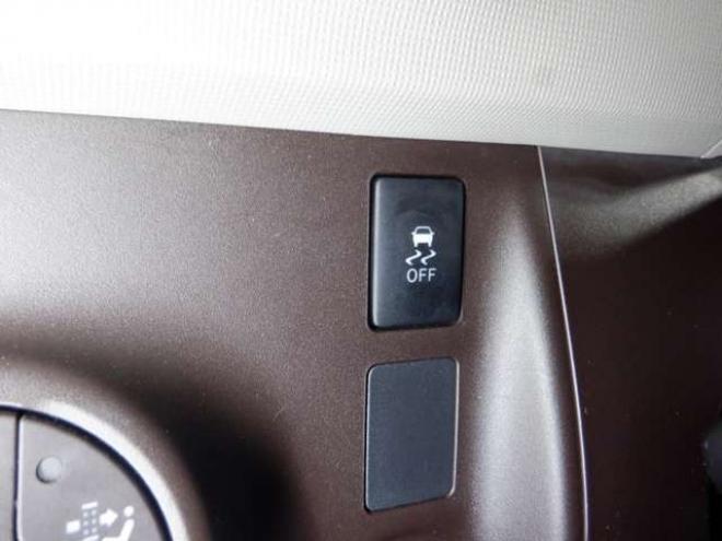 パッソ1.0 プラスハナ Gパッケージ 4WD　本州仕入　4WD　ナビ　フルセグTV　Bluetoothオーディオ　バックカメラ　ETC　フォグランプ　ライトレベライザー　ドアバイザー　スマートキー 1000