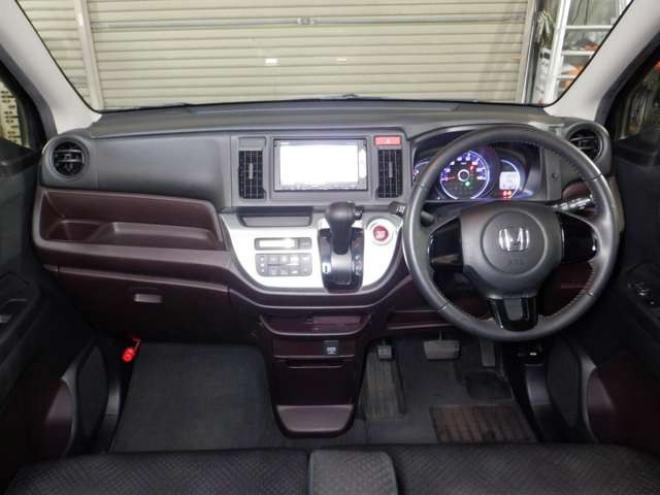 N-WGNカスタムG 4WD　ナビ　TV　B/T　アイドリングストップ　スマートキー　プッシュスタート　HID　ETC　DVD再生　ベンチシート　フォグランプ　ドアバイザー　純正AW　オートライト 660