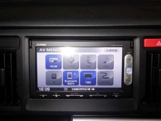 N-WGNカスタムG 4WD　ナビ　TV　B/T　アイドリングストップ　スマートキー　プッシュスタート　HID　ETC　DVD再生　ベンチシート　フォグランプ　ドアバイザー　純正AW　オートライト 660