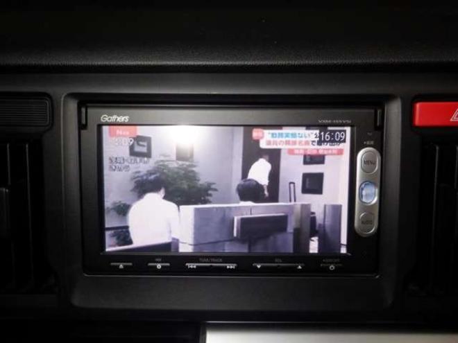 N-WGNカスタムG 4WD　ナビ　TV　B/T　アイドリングストップ　スマートキー　プッシュスタート　HID　ETC　DVD再生　ベンチシート　フォグランプ　ドアバイザー　純正AW　オートライト 660