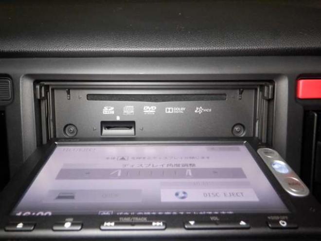 N-WGNカスタムG 4WD　ナビ　TV　B/T　アイドリングストップ　スマートキー　プッシュスタート　HID　ETC　DVD再生　ベンチシート　フォグランプ　ドアバイザー　純正AW　オートライト 660