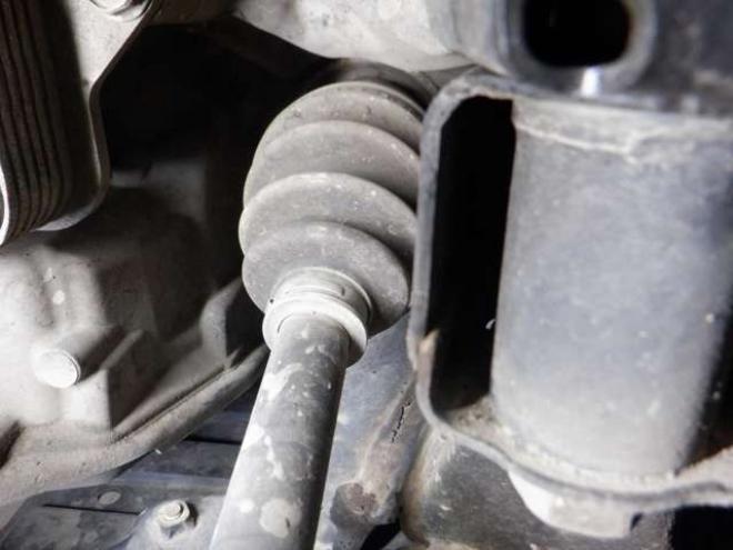 N-WGNカスタムG 4WD　ナビ　TV　B/T　アイドリングストップ　スマートキー　プッシュスタート　HID　ETC　DVD再生　ベンチシート　フォグランプ　ドアバイザー　純正AW　オートライト 660