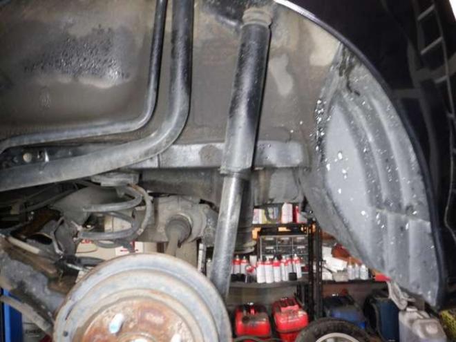 N-WGNカスタムG 4WD　ナビ　TV　B/T　アイドリングストップ　スマートキー　プッシュスタート　HID　ETC　DVD再生　ベンチシート　フォグランプ　ドアバイザー　純正AW　オートライト 660