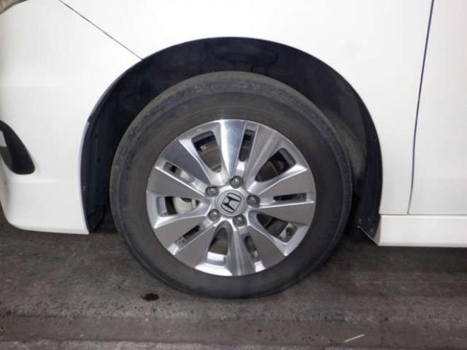 ステップワゴン2.0 スパーダ Z 4WD　ナビ・TV・Bカメラ・両側電動・スマートキー・HID・ETC・リアヒーター・パドルシフト・VSA・フルフラットシート・フォグランプ・純正AW・ステアリングスイッチ 2000