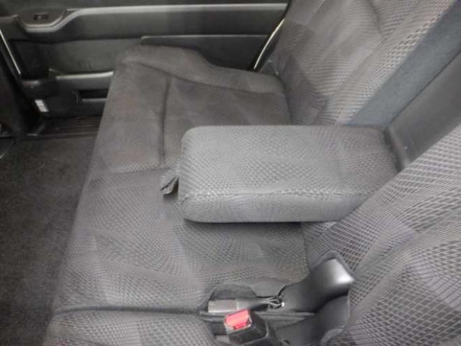 ステップワゴン2.0 スパーダ Z 4WD　ナビ・TV・Bカメラ・両側電動・スマートキー・HID・ETC・リアヒーター・パドルシフト・VSA・フルフラットシート・フォグランプ・純正AW・ステアリングスイッチ 2000